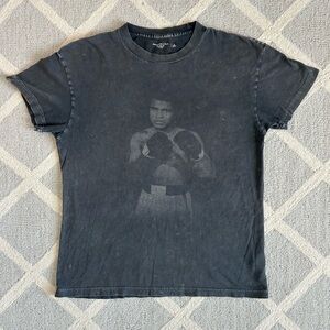 Abercrombie & Fitch Muhammad Ali Tee